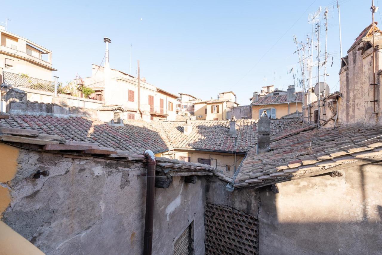 Stunning Campo De Fiori Apartment With Terrace Rom Exterior foto
