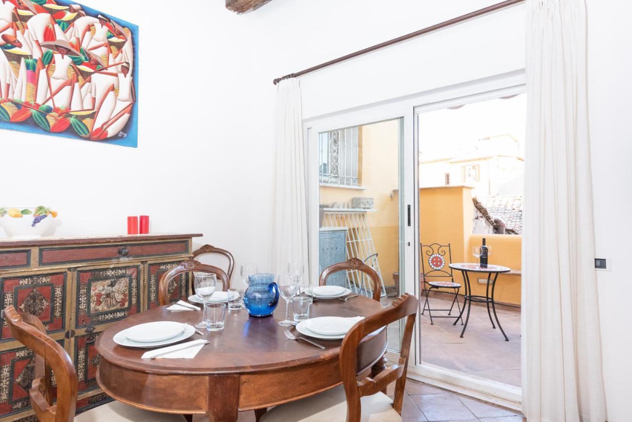 Stunning Campo De Fiori Apartment With Terrace Rom Exterior foto