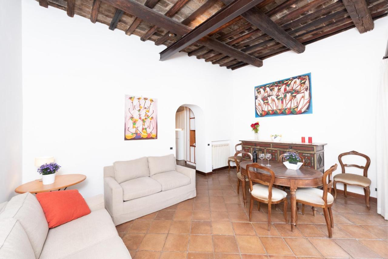 Stunning Campo De Fiori Apartment With Terrace Rom Exterior foto